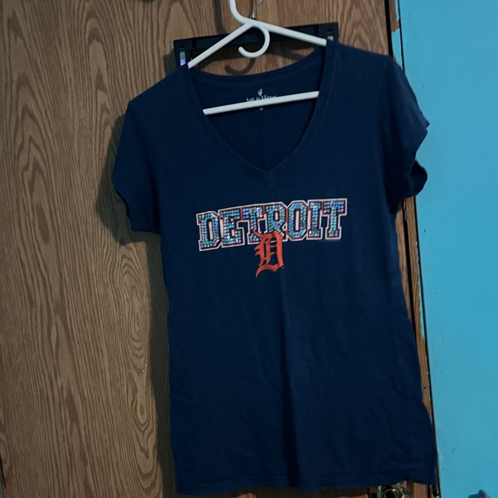 Women’s  Navy Blue Detroit Graphic T-Shirt